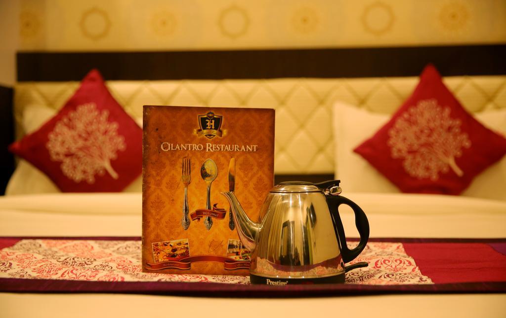 Hotel Rivera Palace Varanasi Ngoại thất bức ảnh