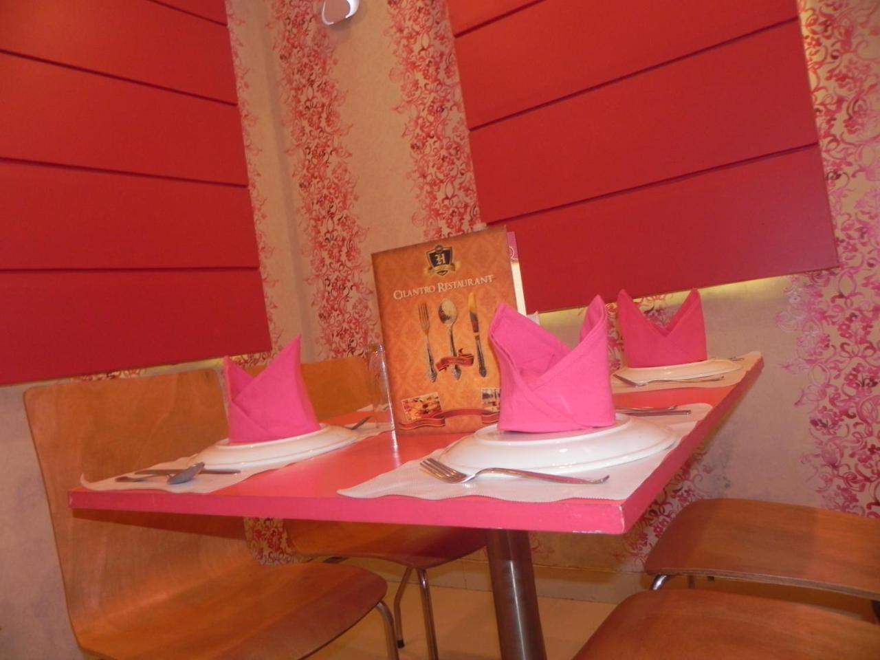 Hotel Rivera Palace Varanasi Ngoại thất bức ảnh